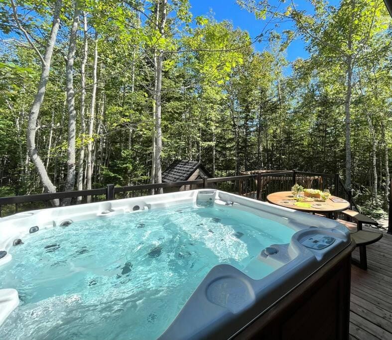 Natural landscape, Hot Tub