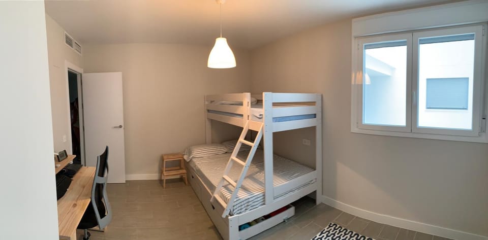 bunk bed