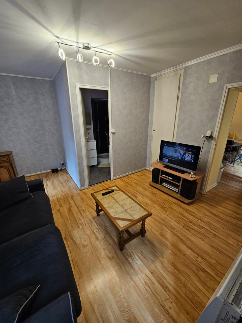 Appartement T2 calme - WiFi Apartment in Jura