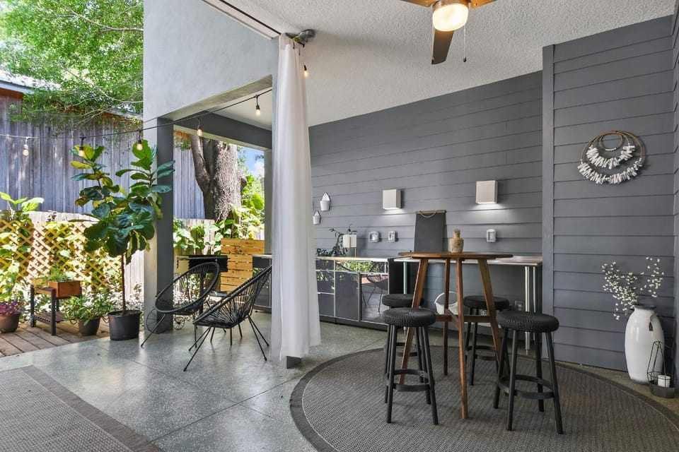 Patio, Day, Garden, View (from property/room), Balcony/Terrace, Seating area, Dining area, Garden view