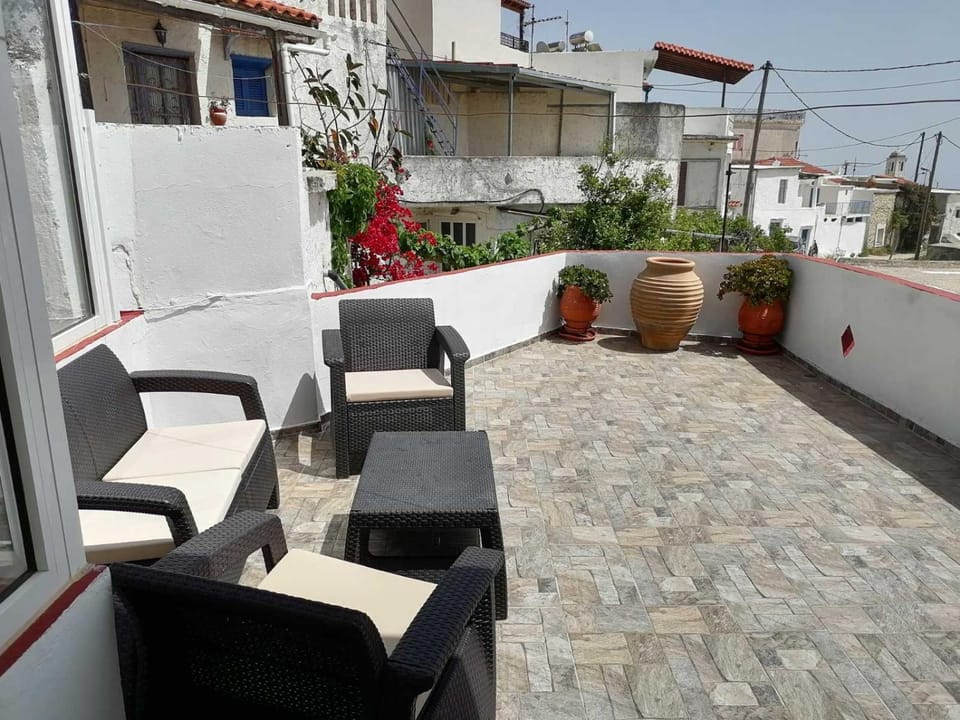 Property building, Patio, Day, View (from property/room), Balcony/Terrace, Living room