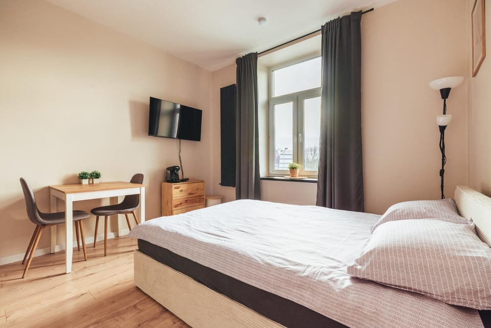 Bed, TV and multimedia, Coffee/tea facilities
