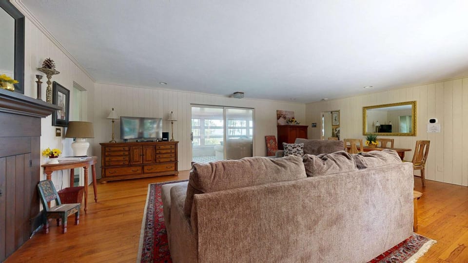 Sonshine Cottage House in Laurel Park