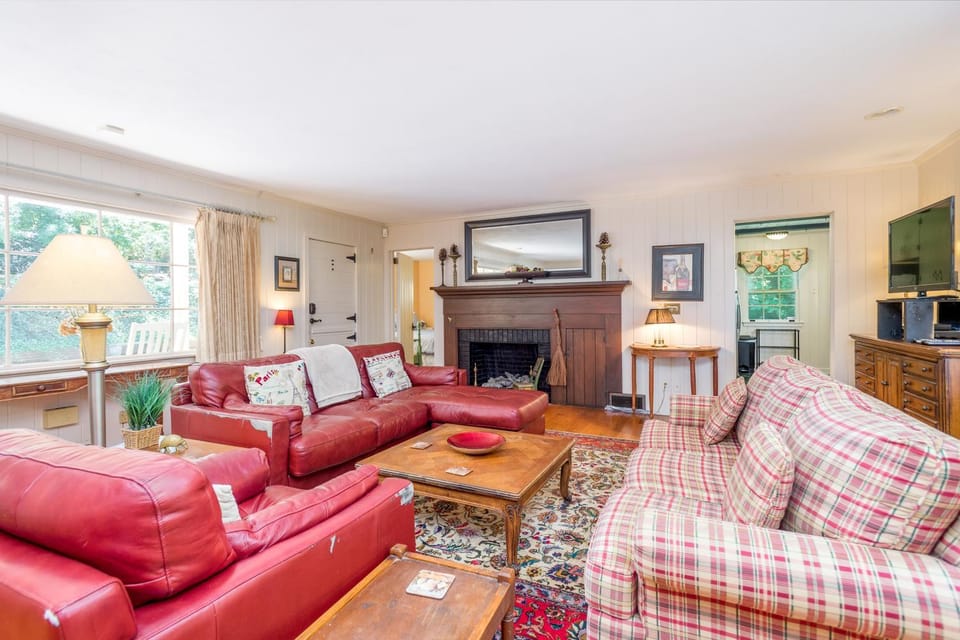 Sonshine Cottage House in Laurel Park