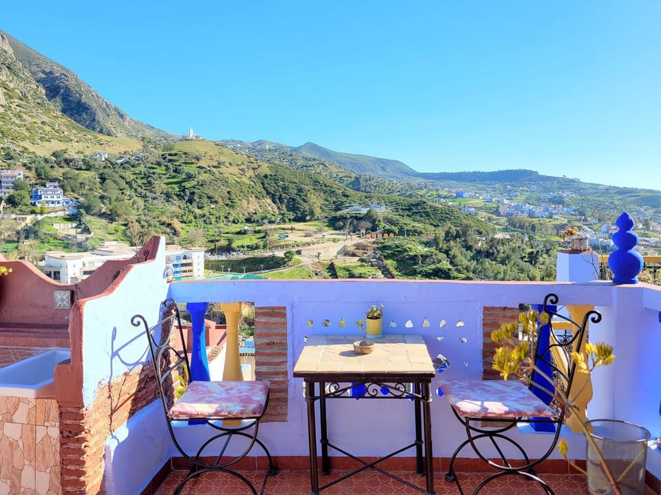 Patio, Day, View (from property/room), Balcony/Terrace, Mountain view