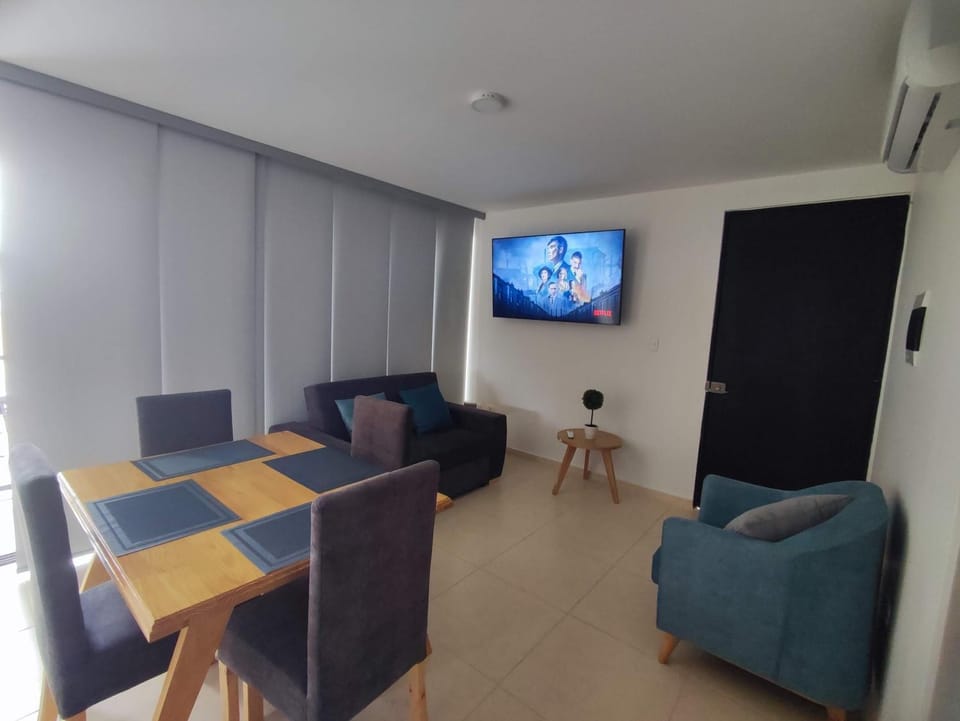 Communal lounge/ TV room