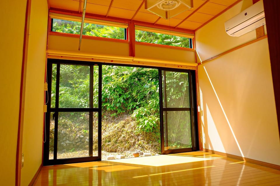 四万十川まで歩いて行ける 一棟まるっと貸し切りの宿 gu Apartment in Japan