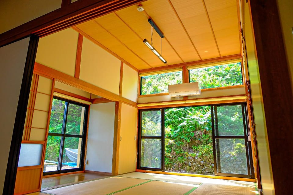 四万十川まで歩いて行ける 一棟まるっと貸し切りの宿 gu Apartment in Japan