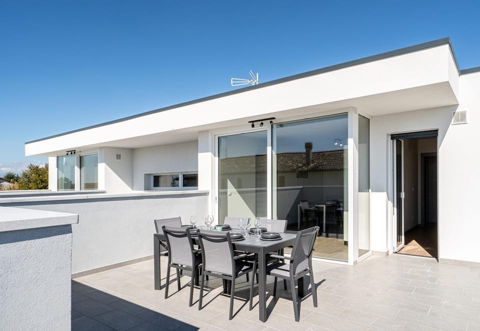 Balcony/Terrace, Balcony/Terrace, Dining area