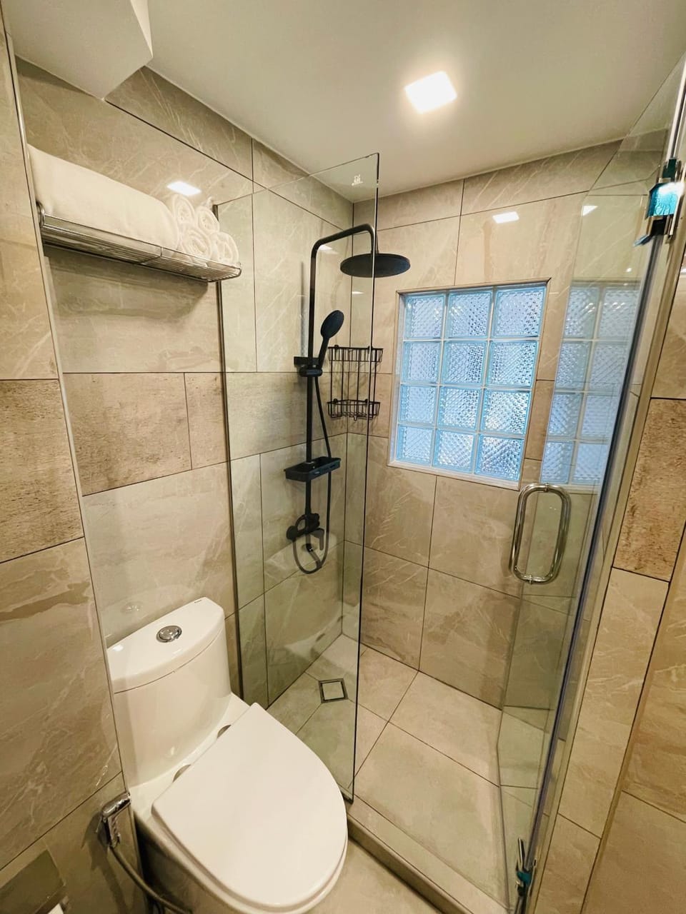 Rayong Condo Chain studio room Apartment in Phe