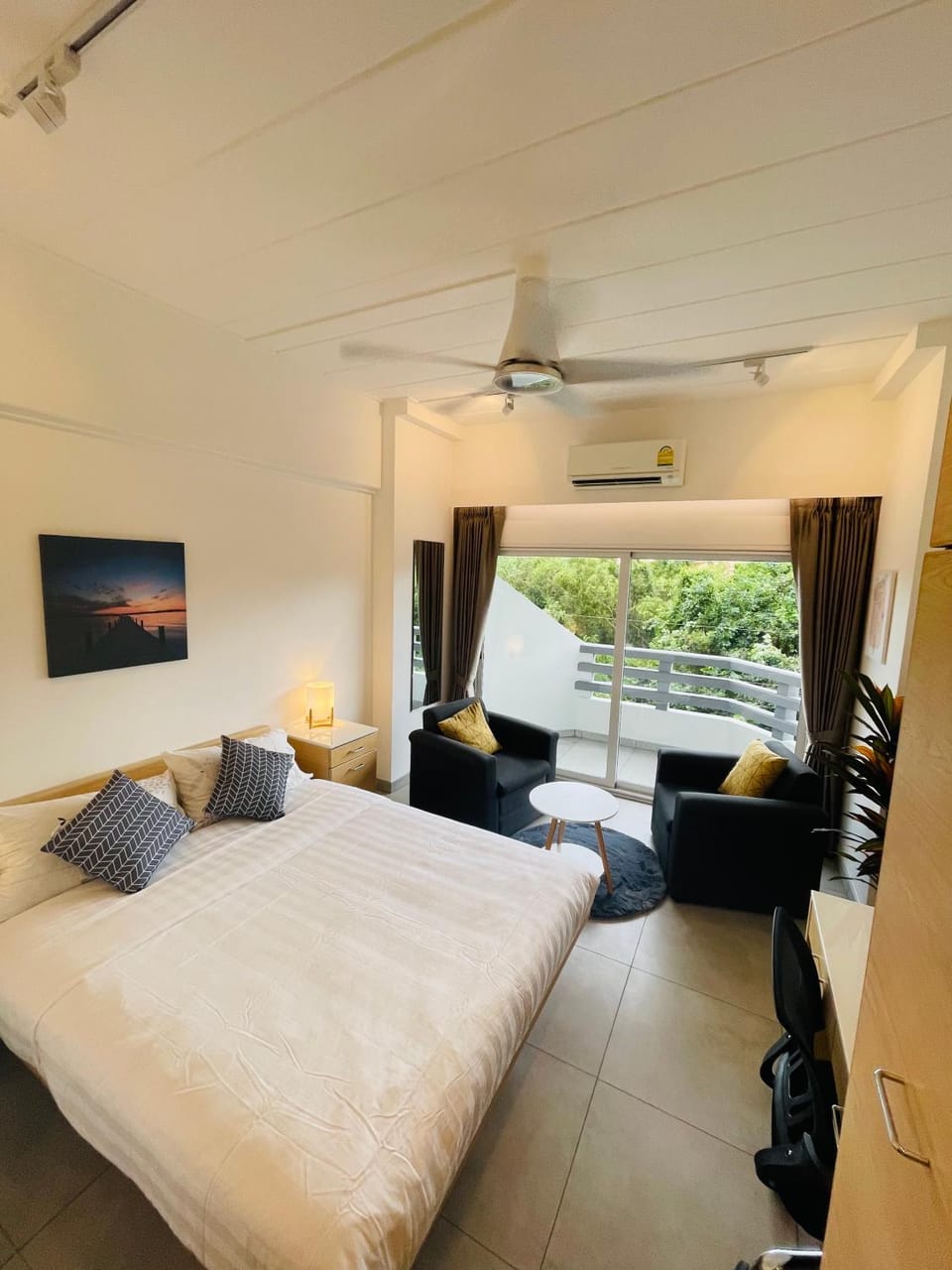 Rayong Condo Chain studio room Apartment in Phe