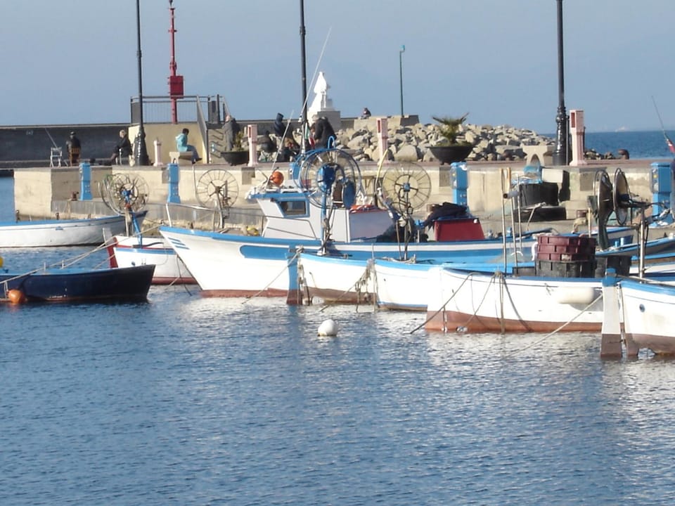 People, Fishing, Diving, Area and facilities