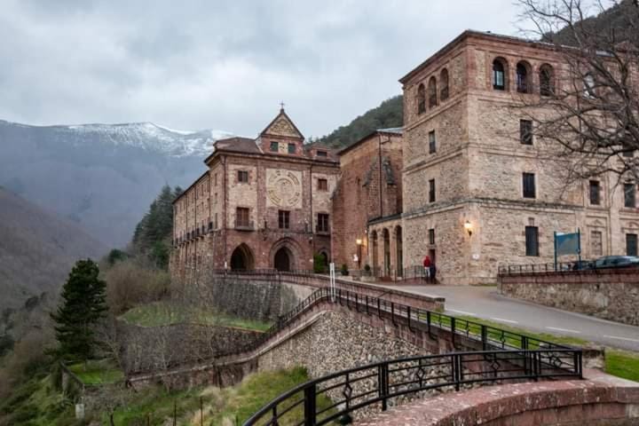 Anguiano Habitaciones rurales con baño privado Country House in La Rioja