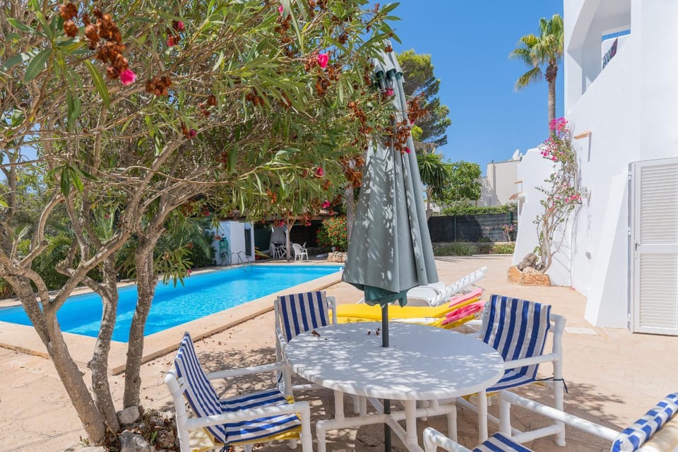 Patio, Swimming pool