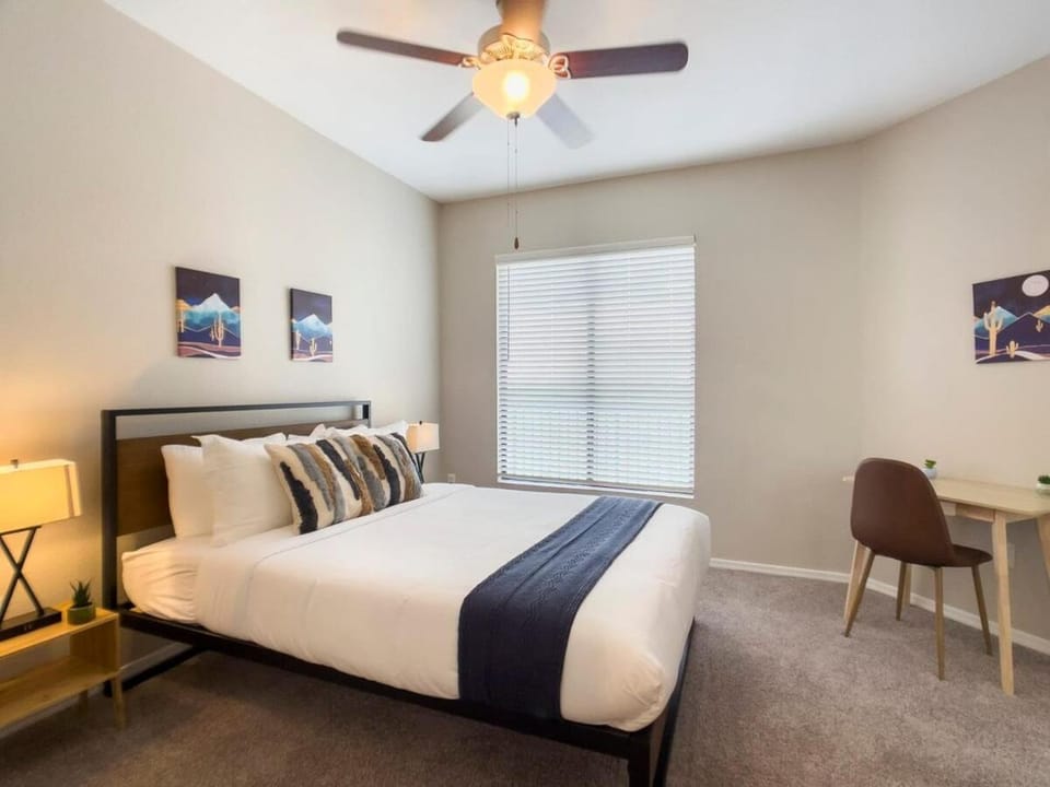 CozySuites at Kierland Commons Apartment in Kierland