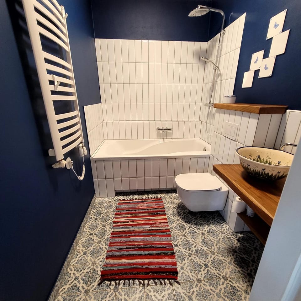 Toilet, Bathroom, Bath