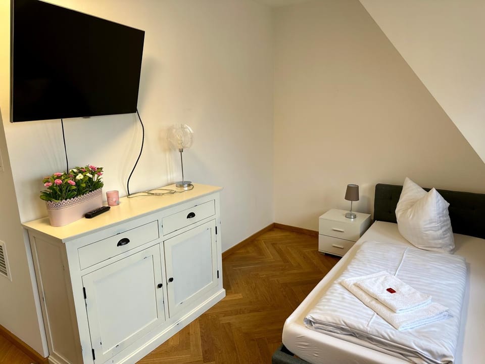 Exklusives Apartment mit einmaligem Blick zur Frauenkirche - Parkplatz kostenfrei Apartment in Dresden
