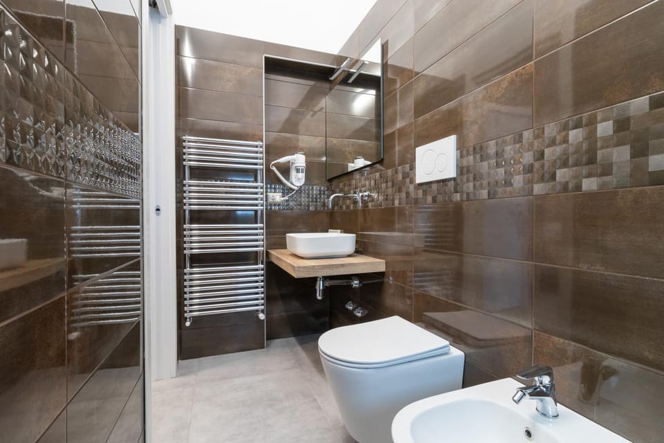 Shower, Toilet, Bathroom, internet