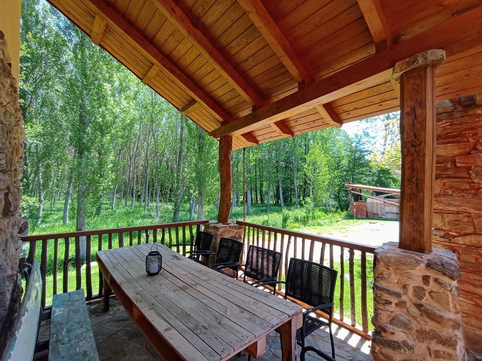 Off site, Balcony/Terrace