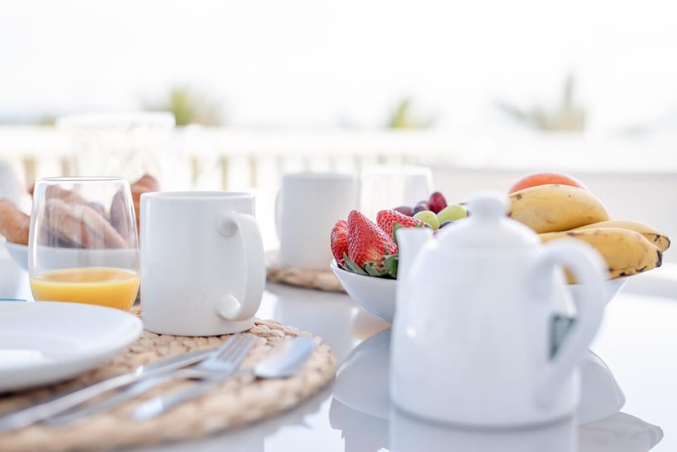 Coffee/tea facilities, Balcony/Terrace, Other