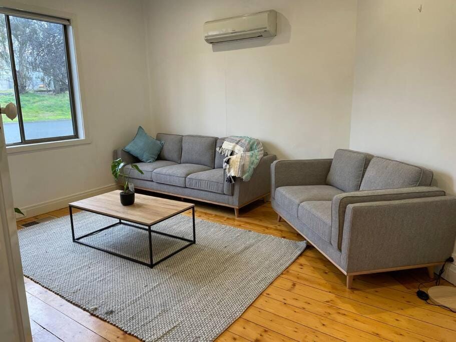 Living room, air conditioner