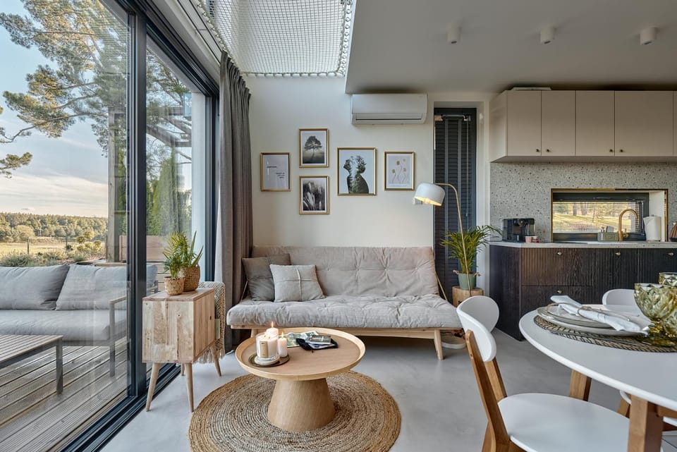 Living room, Seating area