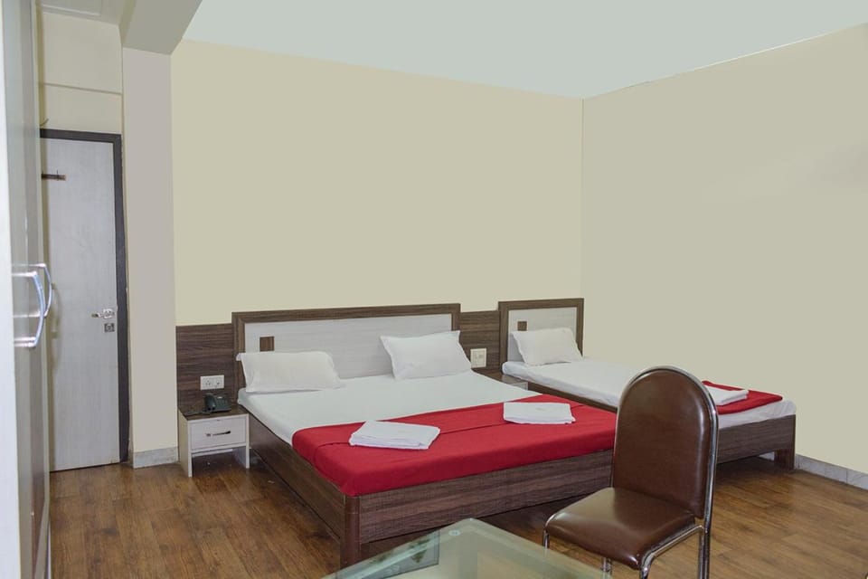 Hotel Mukesh Residency Hotel in Pune