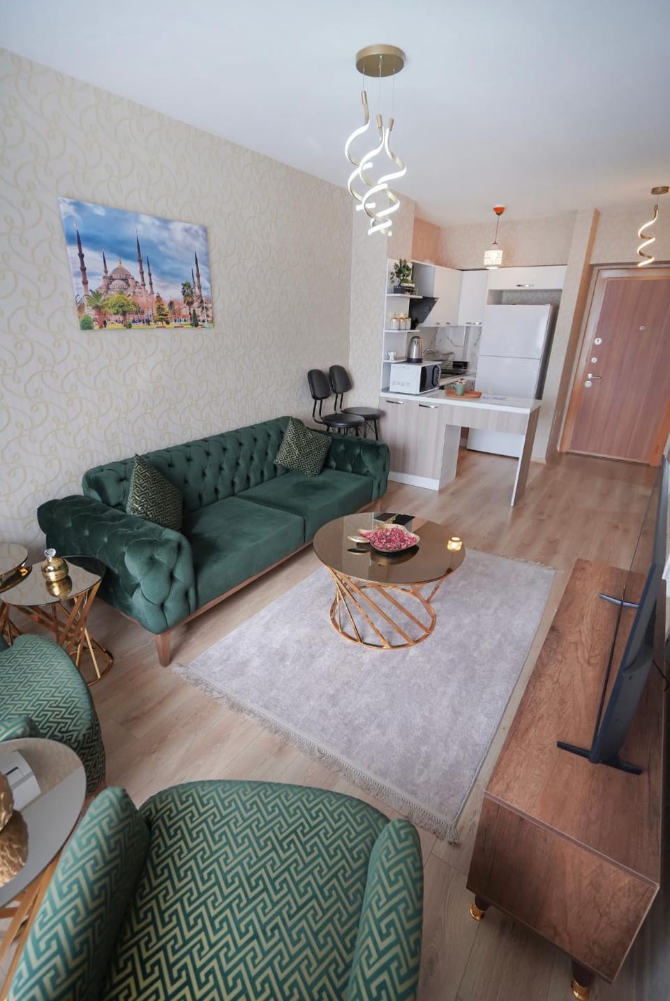 Kitchen or kitchenette, Living room, Seating area, Dining area, oven, stove