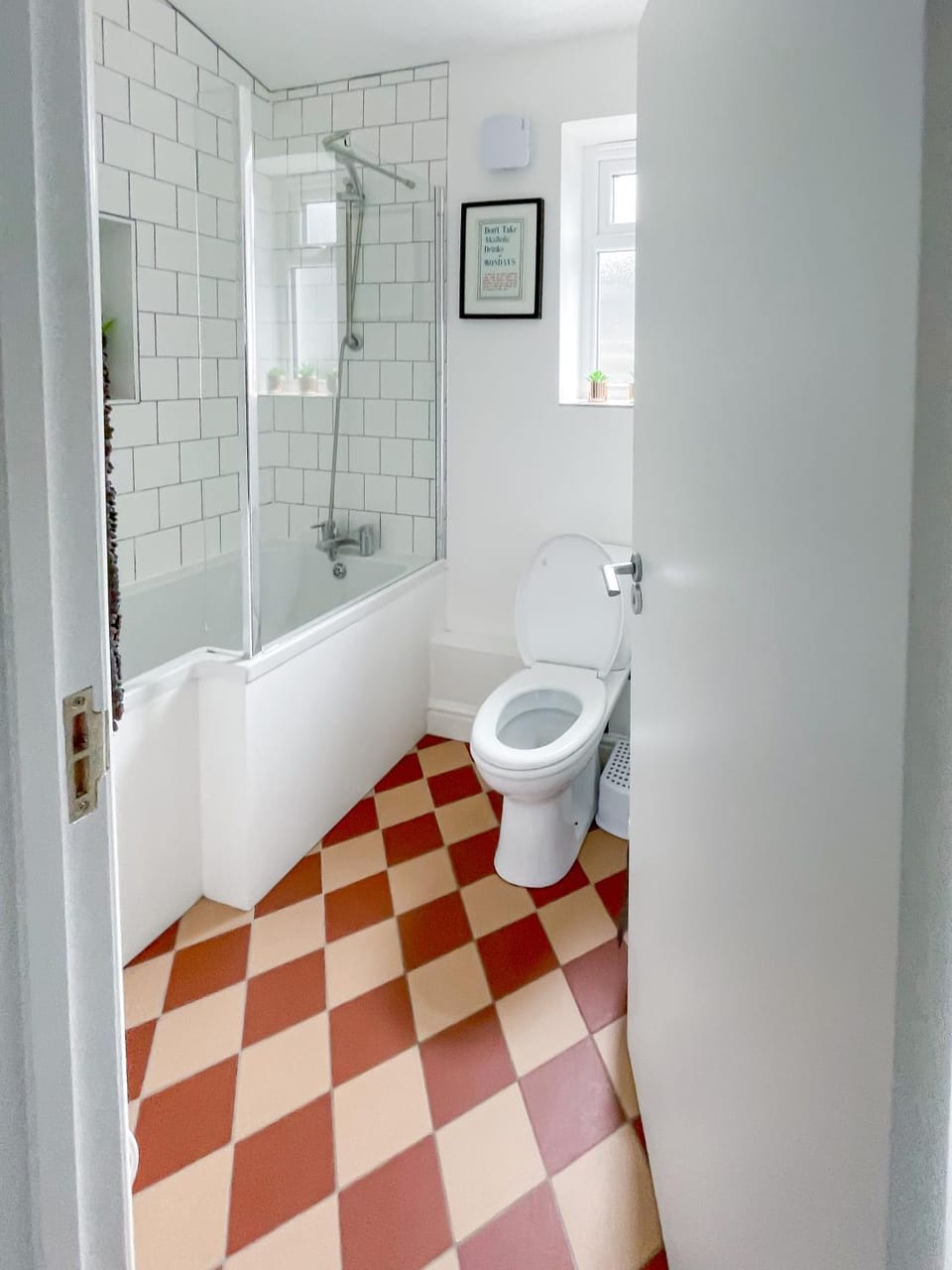 Shower, Toilet, Bathroom, Bath