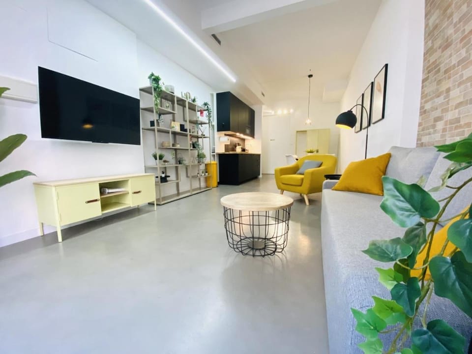 TV and multimedia, Seating area