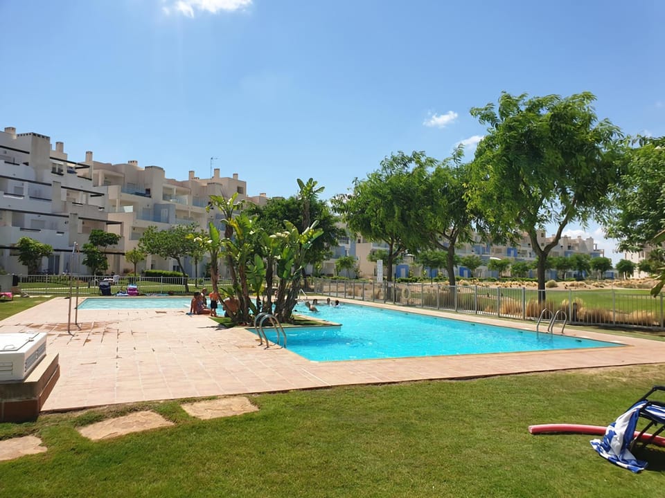 Garden, Swimming pool