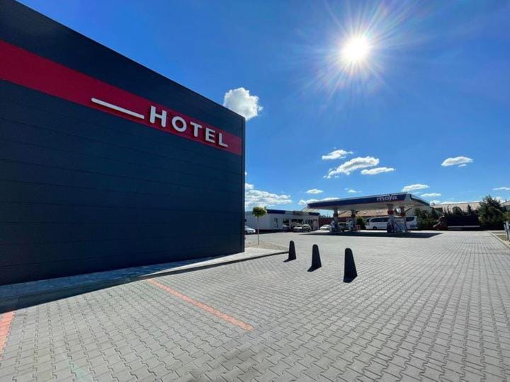M&W Hotel Wronowski Bed and Breakfast in Masovian Voivodeship
