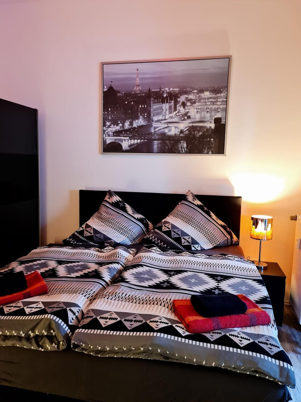 Bed, Bedroom, towels, wardrobe