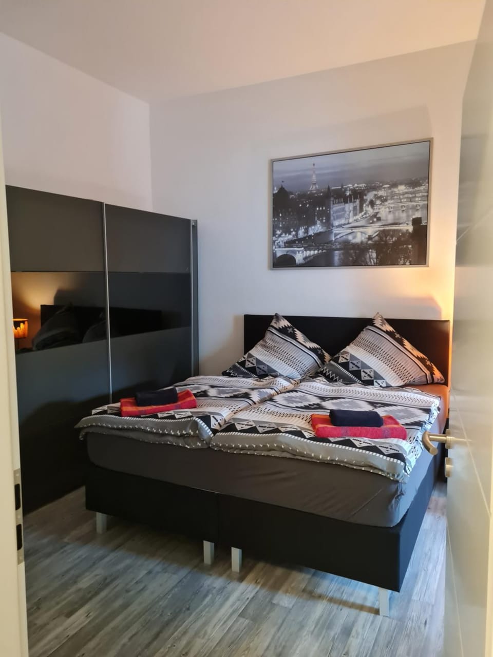 Bedroom, wardrobe
