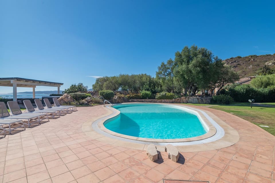 Property building, Swimming pool