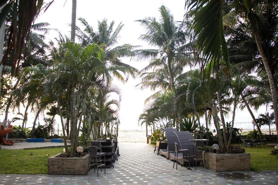 Restaurant/places to eat, Children play ground, Garden, Beach, Beach, Sea view