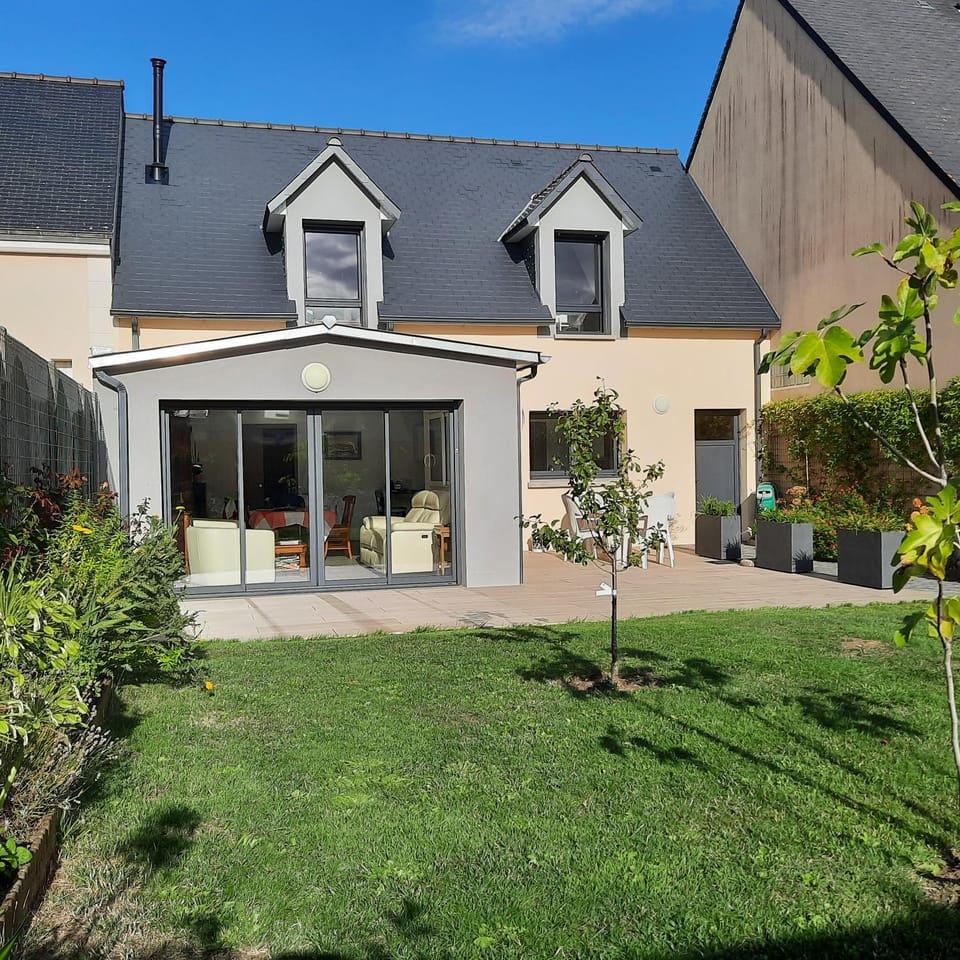 Property building, Patio