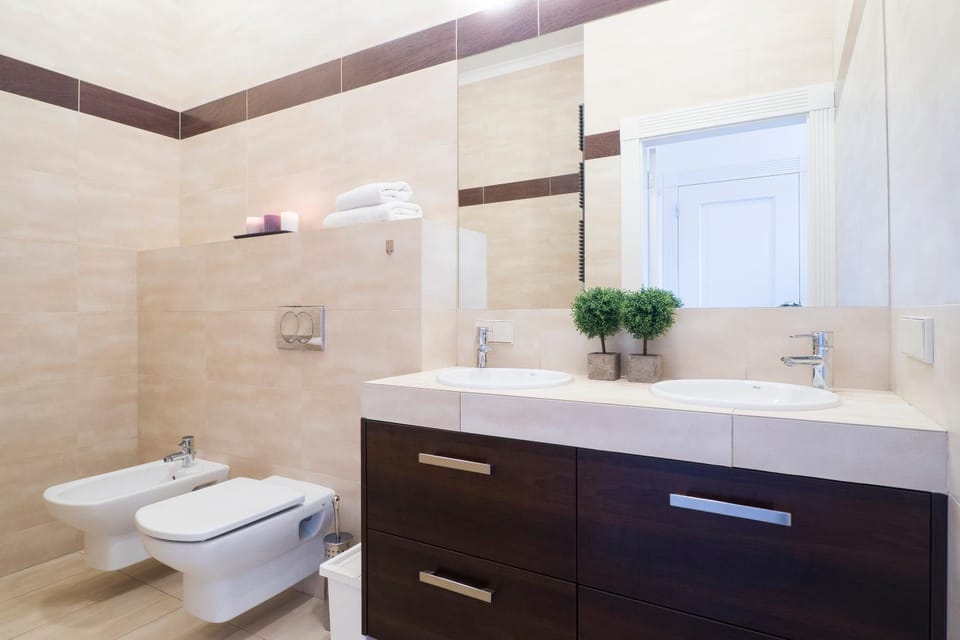 Toilet, Bathroom, bidet, towels