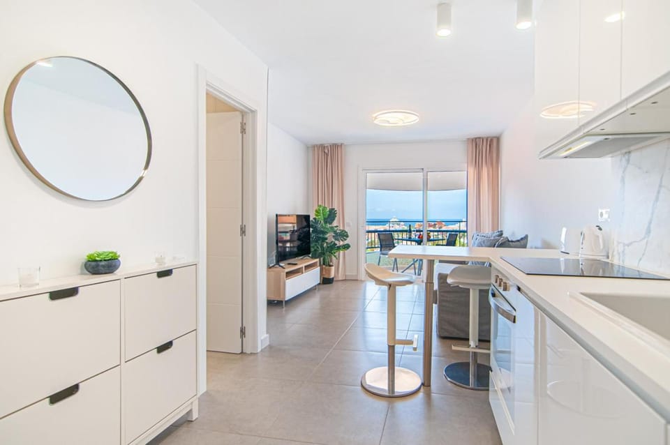 Modern Ocean View Apartment PH12 Apartment in Playa de las Americas