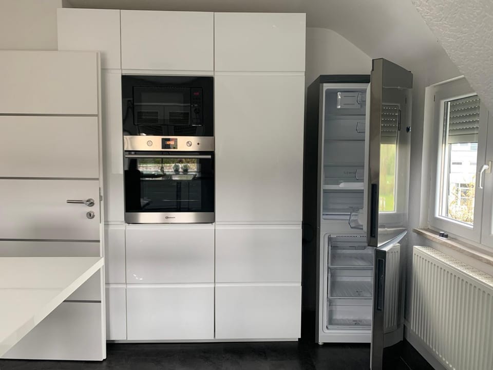 ruhige drei Zimmer Eigentumswohnung Apartment in Ostalbkreis