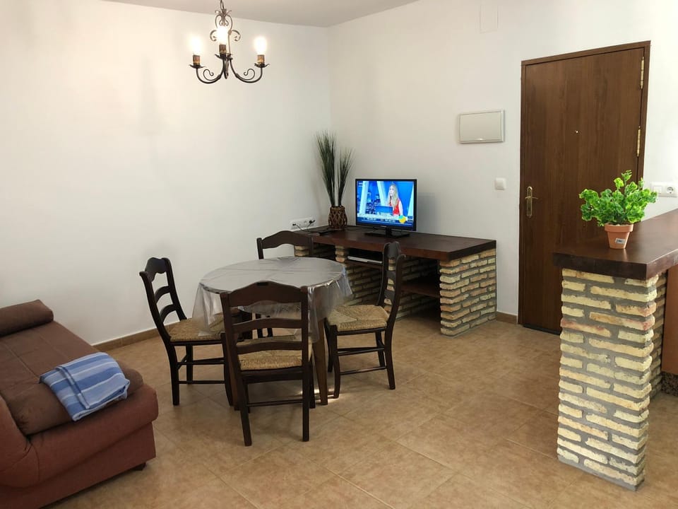 TV and multimedia, Living room, Dining area