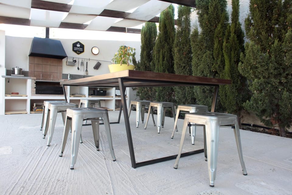BBQ facilities, Garden, Dining area, Communal kitchen