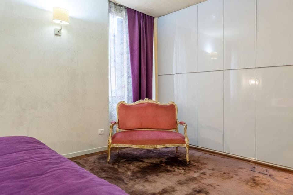 Seating area, wardrobe