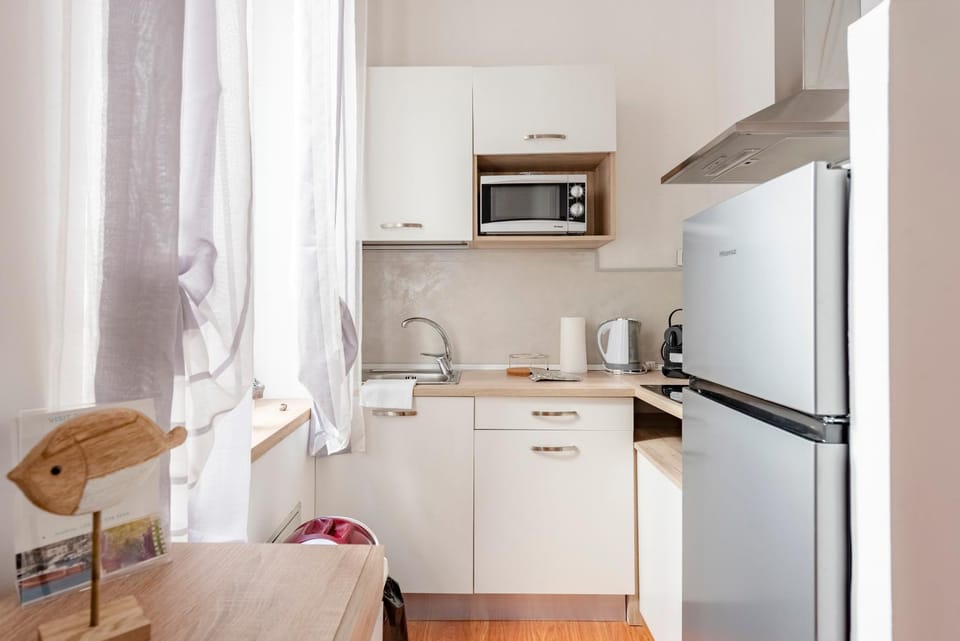 Coffee/tea facilities, Kitchen or kitchenette, minibar