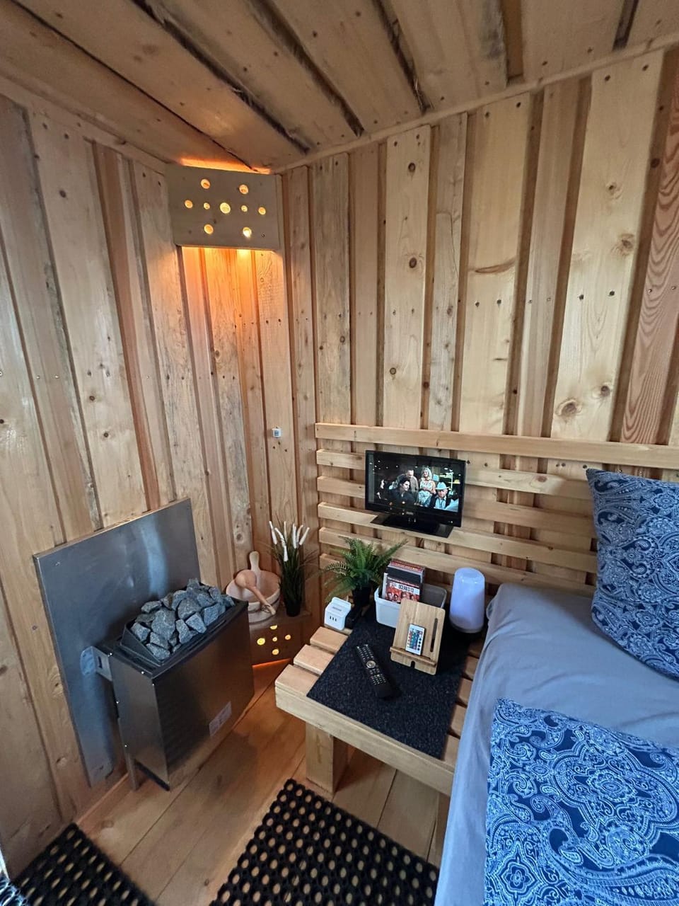 Röhrencamp Schöten/Apolda Campground/ 
RV Resort in Thuringia, Germany