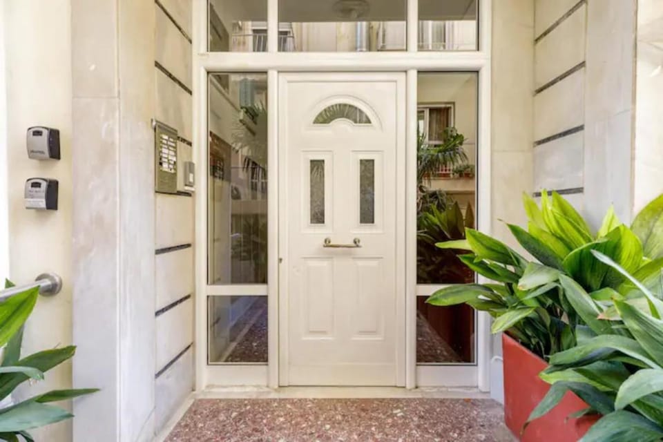 Property building, Facade/entrance, Lobby or reception