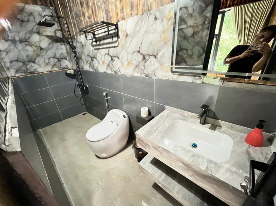 Madame View Homestay Bed and Breakfast in Vietnam