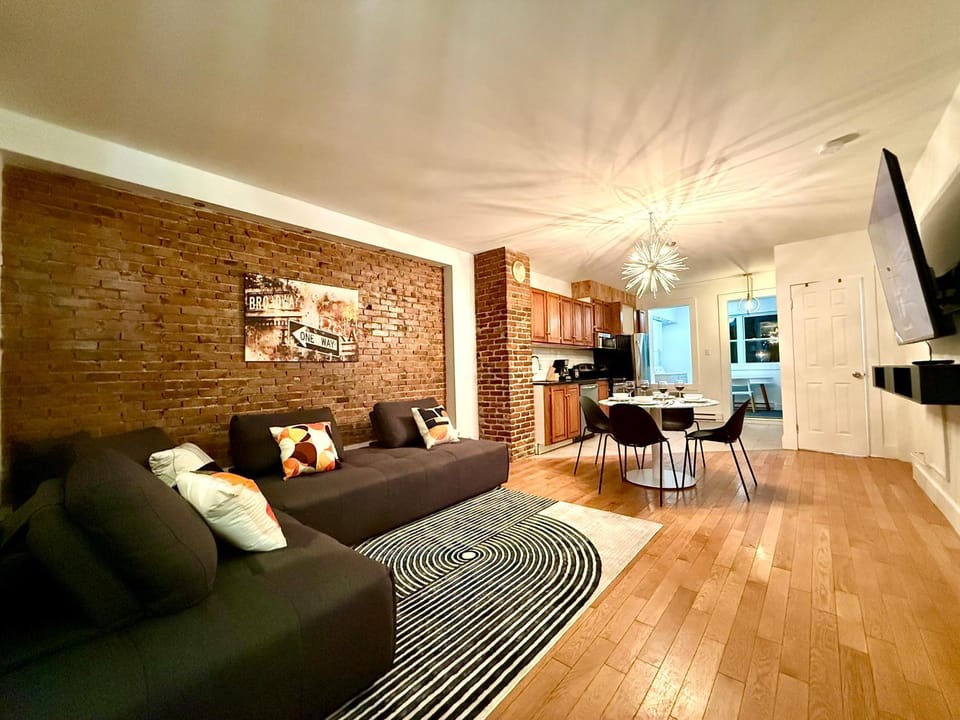 Les logements PMTEEL - stationnements inclus Apartment in Quebec City