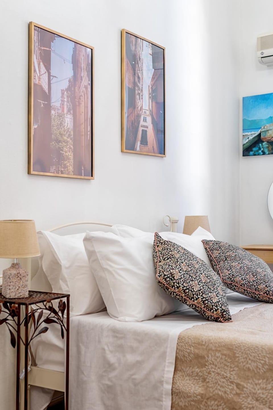 Bed, Decorative detail, Bedroom