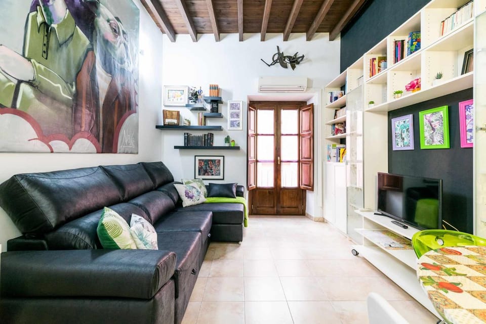 TV and multimedia, Living room, Dining area